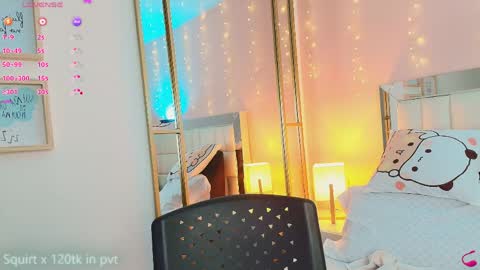 Snapshot of anahi_maite chatting on May 21, 7:10 pm Anahi online show from May 21, 7:10 pm