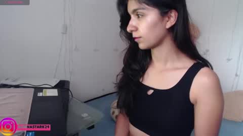 Anahi Browns online show from February 11, 4:24 pm