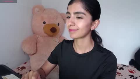 Anahi Browns online show from February 16, 3:30 pm