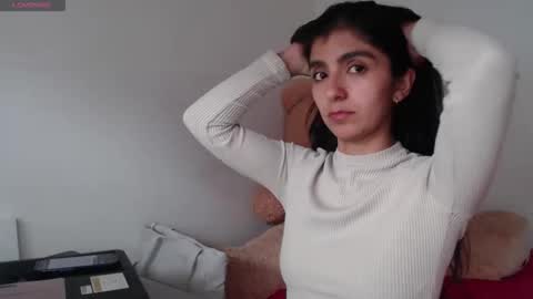 Snapshot of anahibrowns95 chatting on June 1, 6:09 pm Anahi Browns online show from June 1, 6:09 pm