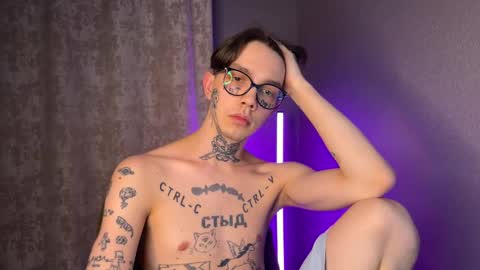 simon online show from March 5, 8:42 pm