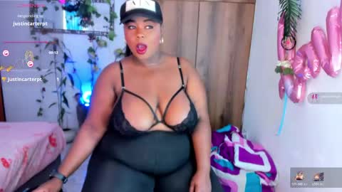Snapshot of anai_valentinex chatting on June 1, 7:48 pm anai_valentinex online show from June 1, 7:48 pm