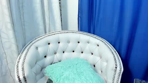 Snapshot of analia18_ chatting on January 9, 12:30 pm analia18 online show from January 9, 12:30 pm