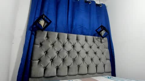 analiss_19 online show from February 6, 1:58 pm