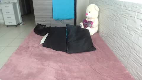Snapshot of analiz_ chatting on June 27, 12:22 pm analiz_ online show from June 27, 12:22 pm