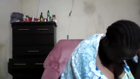 analslut1987 online show from March 13, 5:03 am