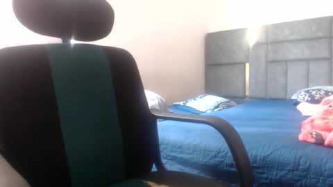 Snapshot of analy_hot chatting on June 10, 6:18 pm analy_hot online show from June 10, 6:18 pm