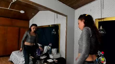 Snapshot of anamariahmd chatting on June 1, 7:26 pm anamariahmd online show from June 1, 7:26 pm