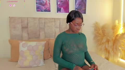 Snapshot of ananya_kay01 chatting on July 10, 3:58 pm A N A my connection hours are from 600 pm to 12 pm Colombian time online show from July 10, 3:58 pm