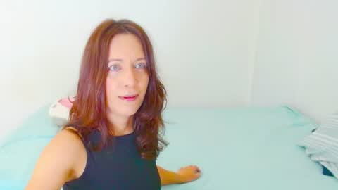 Snapshot of anapereira12 chatting on June 12, 8:41 pm anapereira12 online show from June 12, 8:41 pm