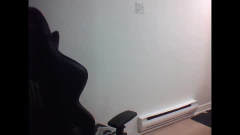 anarchyy1994 online show from March 14, 9:15 am