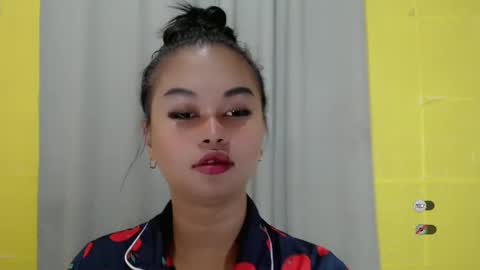 Snapshot of anaruru_ chatting on January 14, 10:59 am ANA online show from January 14, 10:59 am