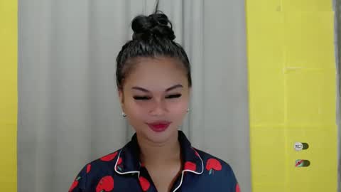 Snapshot of anaruru_ chatting on January 15, 7:15 am ANA online show from January 15, 7:15 am