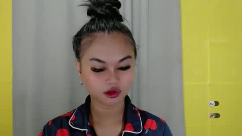 Snapshot of anaruru_ chatting on January 18, 10:39 am ANA online show from January 18, 10:39 am