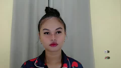 Snapshot of anaruru_ chatting on January 25, 2:36 pm ANA online show from January 25, 2:36 pm