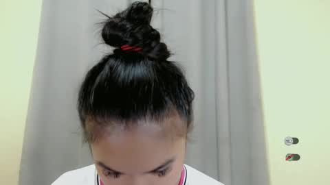 Snapshot of anaruru_ chatting on February 20, 10:04 pm ANA online show from February 20, 10:04 pm