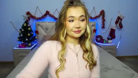 anastacyyellig online show from December 24, 8:05 pm