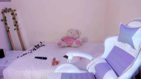 Anastasia Gomez online show from May 1, 12:15 am