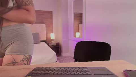Snapshot of anastasia_gray12 chatting on July 1, 7:35 pm anastasia online show from July 1, 7:35 pm