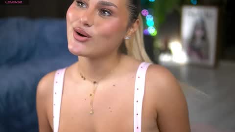 AnastasyaNoir online show from November 10, 5:50 am