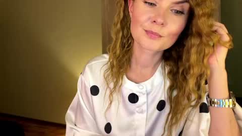 Snapshot of anavelle chatting on July 12, 9:50 pm Ana online show from July 12, 9:50 pm