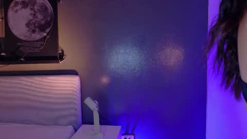 Kendra  online show from November 24, 10:37 am