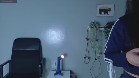 Kendra  online show from February 2, 10:25 am