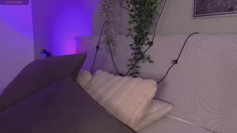 Kendra  online show from March 17, 10:07 am