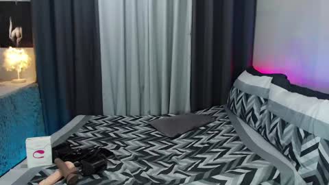 Snapshot of anawalters chatting on December 19, 5:07 am anawalters online show from December 19, 5:07 am