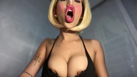 Snapshot of anawalters chatting on January 15, 3:49 pm anawalters online show from January 15, 3:49 pm