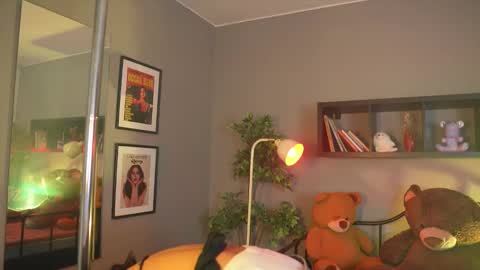 anaya_olyx online show from October 11, 5:39 am