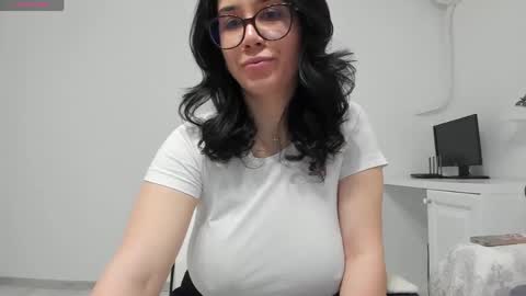 Andreea online show from April 30, 3:57 am