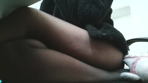 Snapshot of anddrea_ chatting on July 28, 11:39 am online show from July 28, 11:39 am