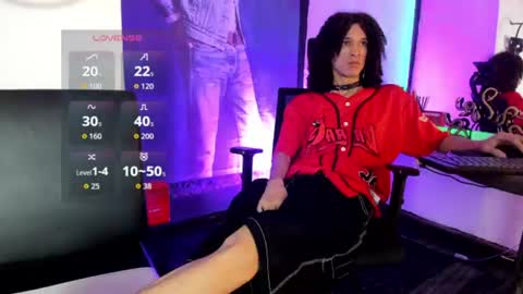 anddy_hugecock online show from June 22, 1:41 pm