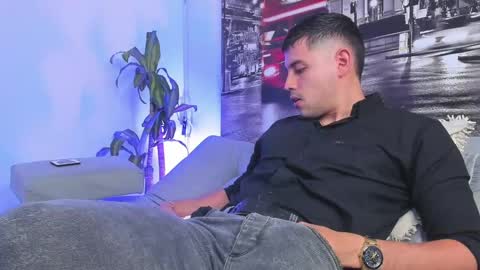 Snapshot of ander_perez chatting on February 19, 11:36 pm ANDER online show from February 19, 11:36 pm