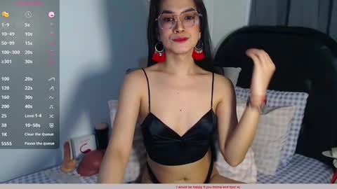 Snapshot of andie_puta_ts chatting on December 25, 8:40 am       TWITTER andie sugar online show from December 25, 8:40 am