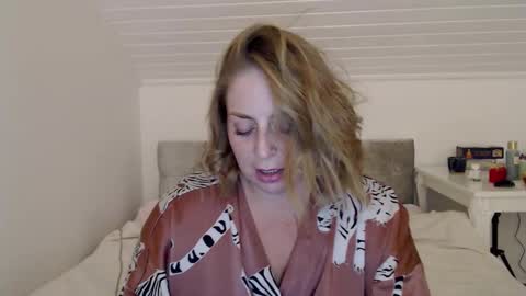 Andorphin online show from November 21, 9:35 pm