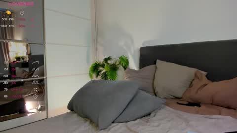 Adriana online show from February 20, 1:44 pm