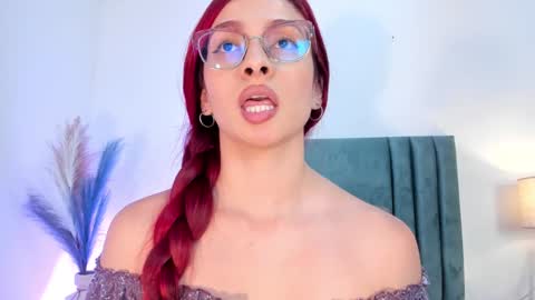 Andra Cyrus online show from February 6, 5:40 pm