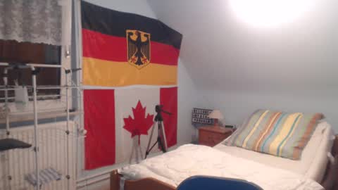 Snapshot of andre124231 chatting on December 2, 9:17 pm Andre online show from December 2, 9:17 pm