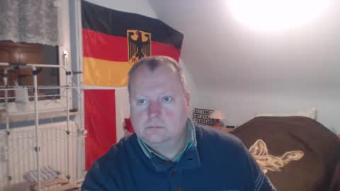 Snapshot of andre124231 chatting on December 13, 6:05 pm Andre online show from December 13, 6:05 pm