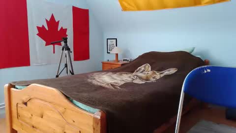 Snapshot of andre124231 chatting on September 29, 12:10 pm Andre online show from September 29, 12:10 pm