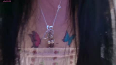 Snapshot of andre_cloefoxx_ chatting on December 15, 10:03 pm Cloe online show from December 15, 10:03 pm