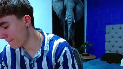 Snapshot of andre_parker chatting on February 14, 11:20 pm Andre Parker online show from February 14, 11:20 pm