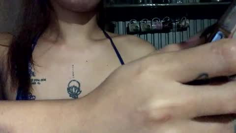 andrea06121998 online show from September 9, 4:17 pm