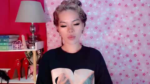 andrea06121998 online show from October 22, 10:48 am