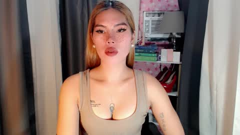 andrea06121998 online show from March 4, 12:33 pm