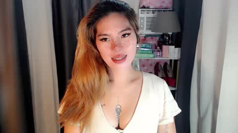 andrea06121998 online show from April 23, 11:42 am