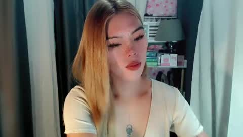 Snapshot of andrea06121998 chatting on June 16, 5:04 pm andrea06121998 online show from June 16, 5:04 pm