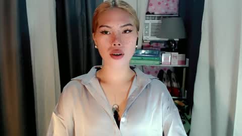 Snapshot of andrea06121998 chatting on June 19, 4:22 pm andrea06121998 online show from June 19, 4:22 pm